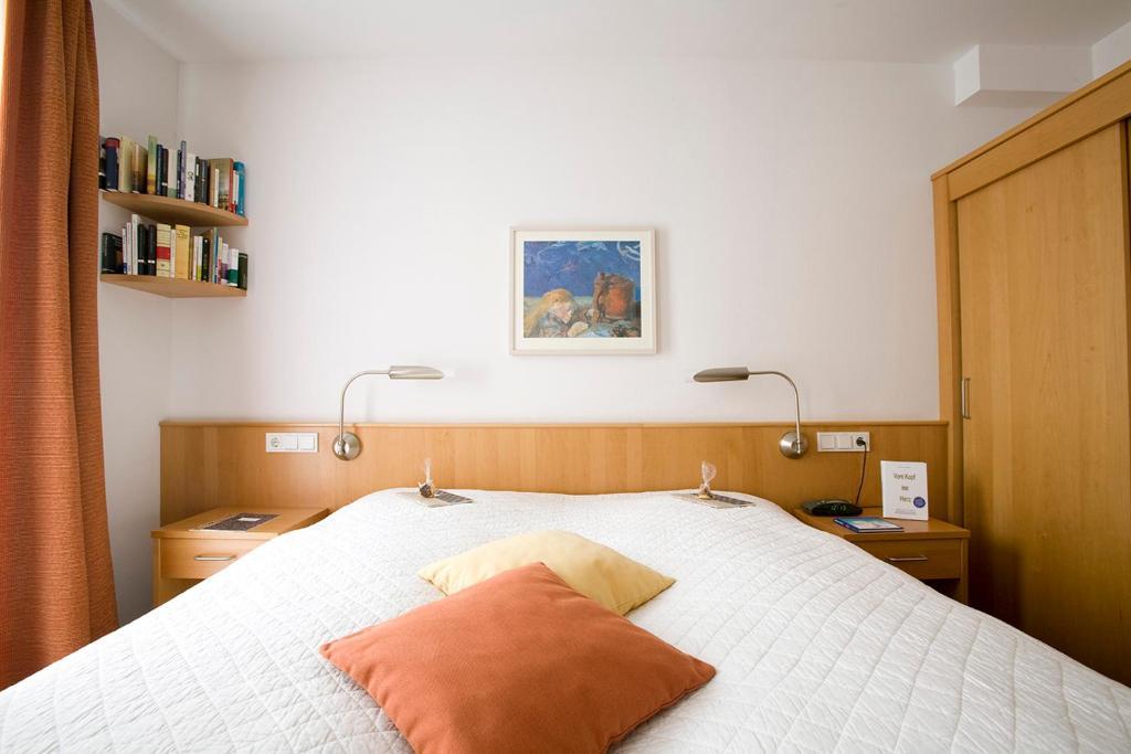 Hotel-Restaurant Anne-Sophie Künzelsau Pokoj fotografie